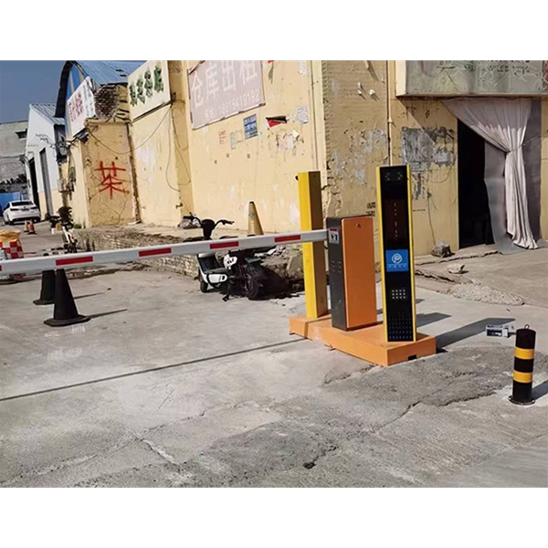 車牌識(shí)一體機(jī) 直流無刷廣告道閘